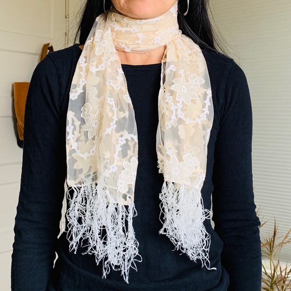 Cream Floral Lace-like Scarf - Picture 2 of 5